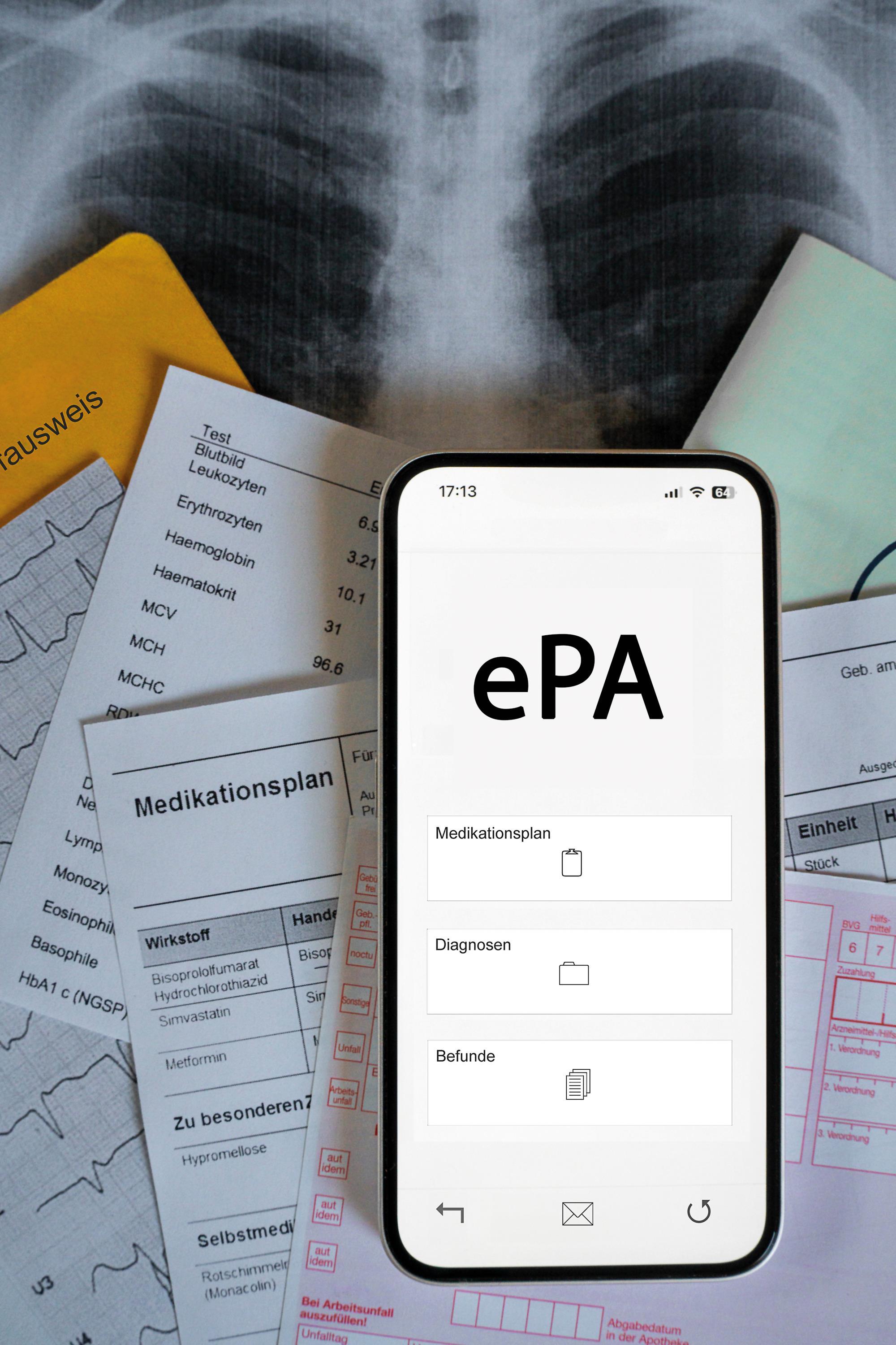 Ein Smartphone auf dem eine elektronische Patientenakte angezeigt wird