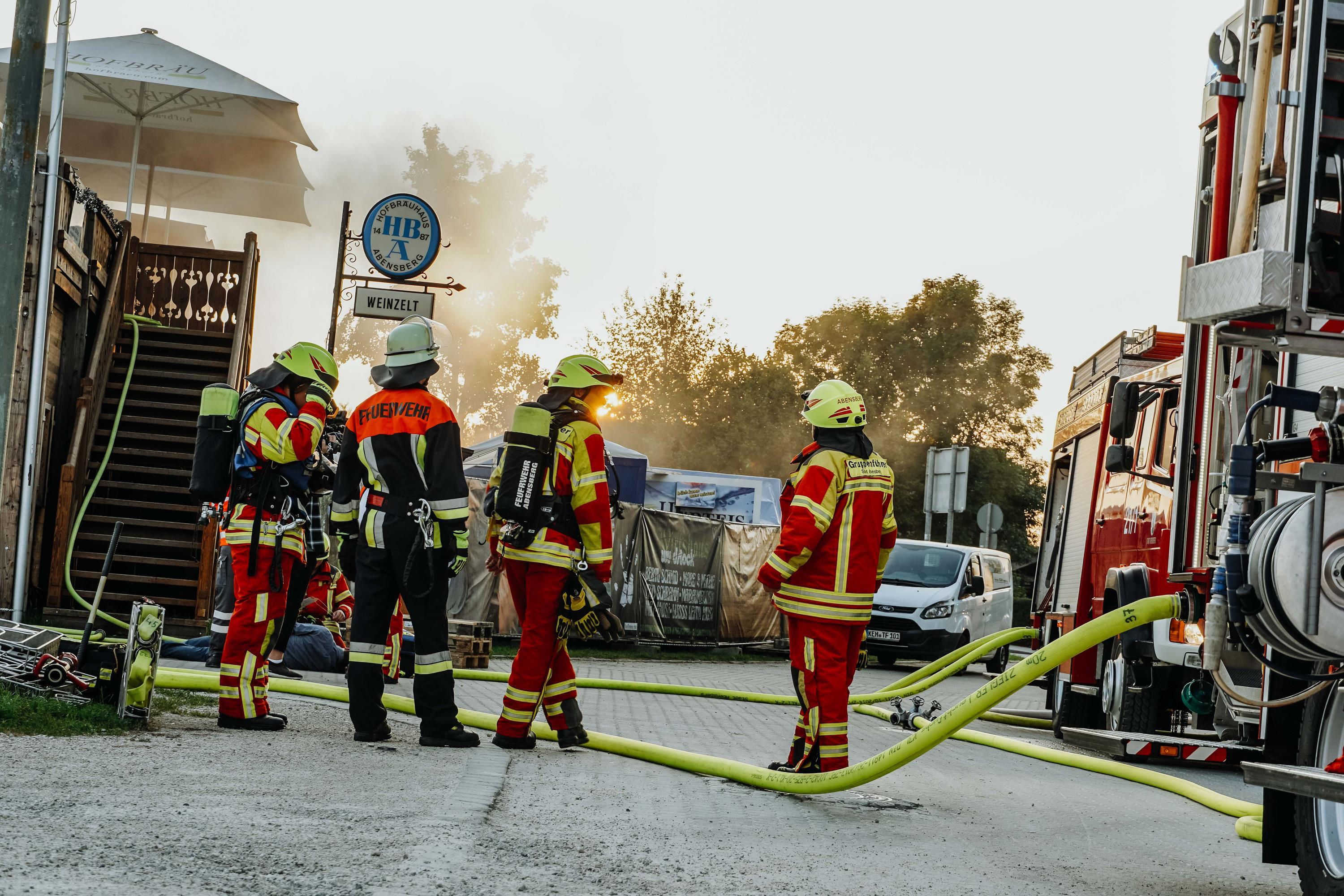Einsatzkräfte üben den Ernstfall am Gillamoos