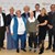 Gruppenfoto mit Anerkennungsurkunden