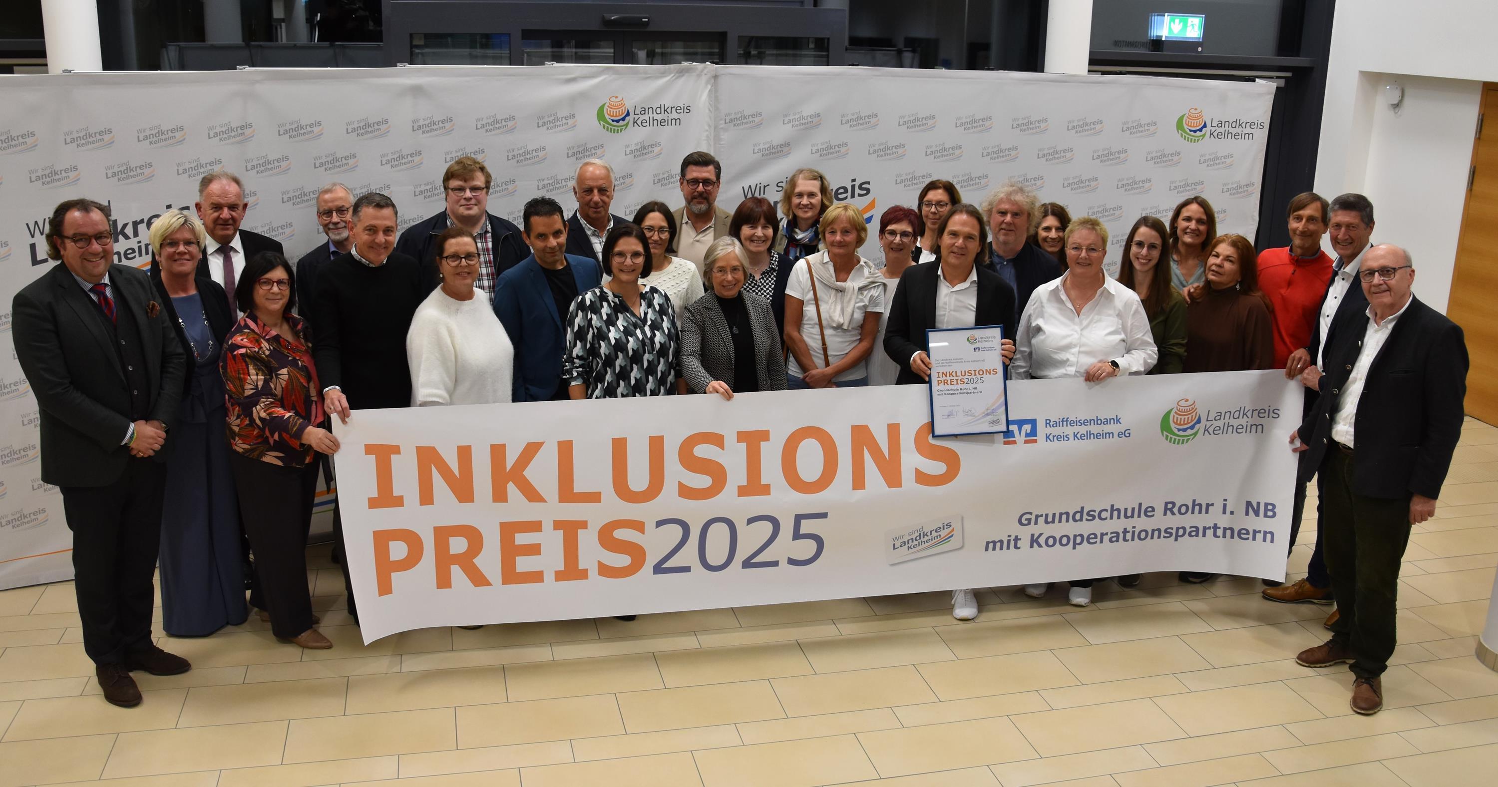 Gruppenfoto des Inklusionspreisträgers 2025