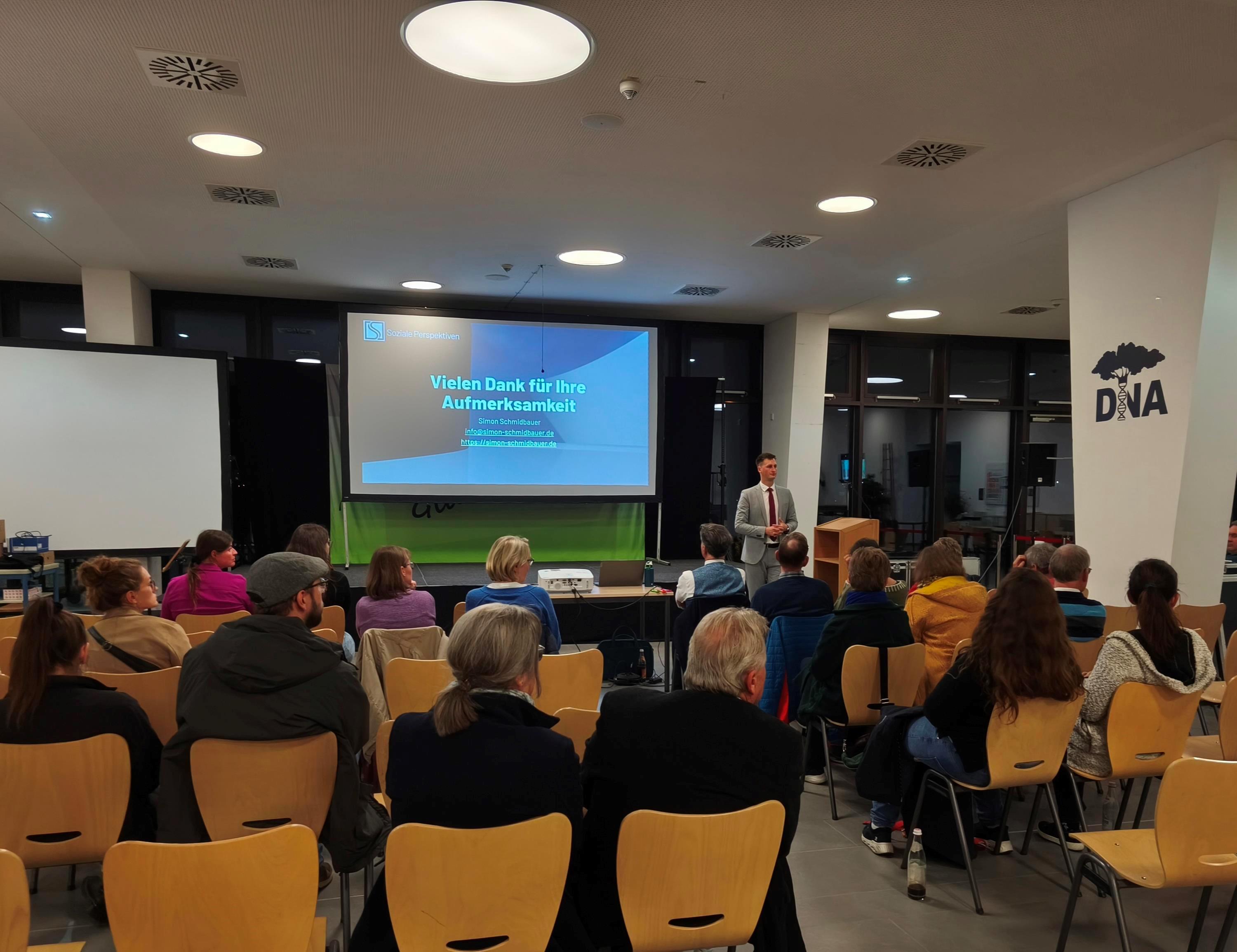 Fachvortrag des Migrationsforschers Dr. Simon Schmidbauer im Beruflich