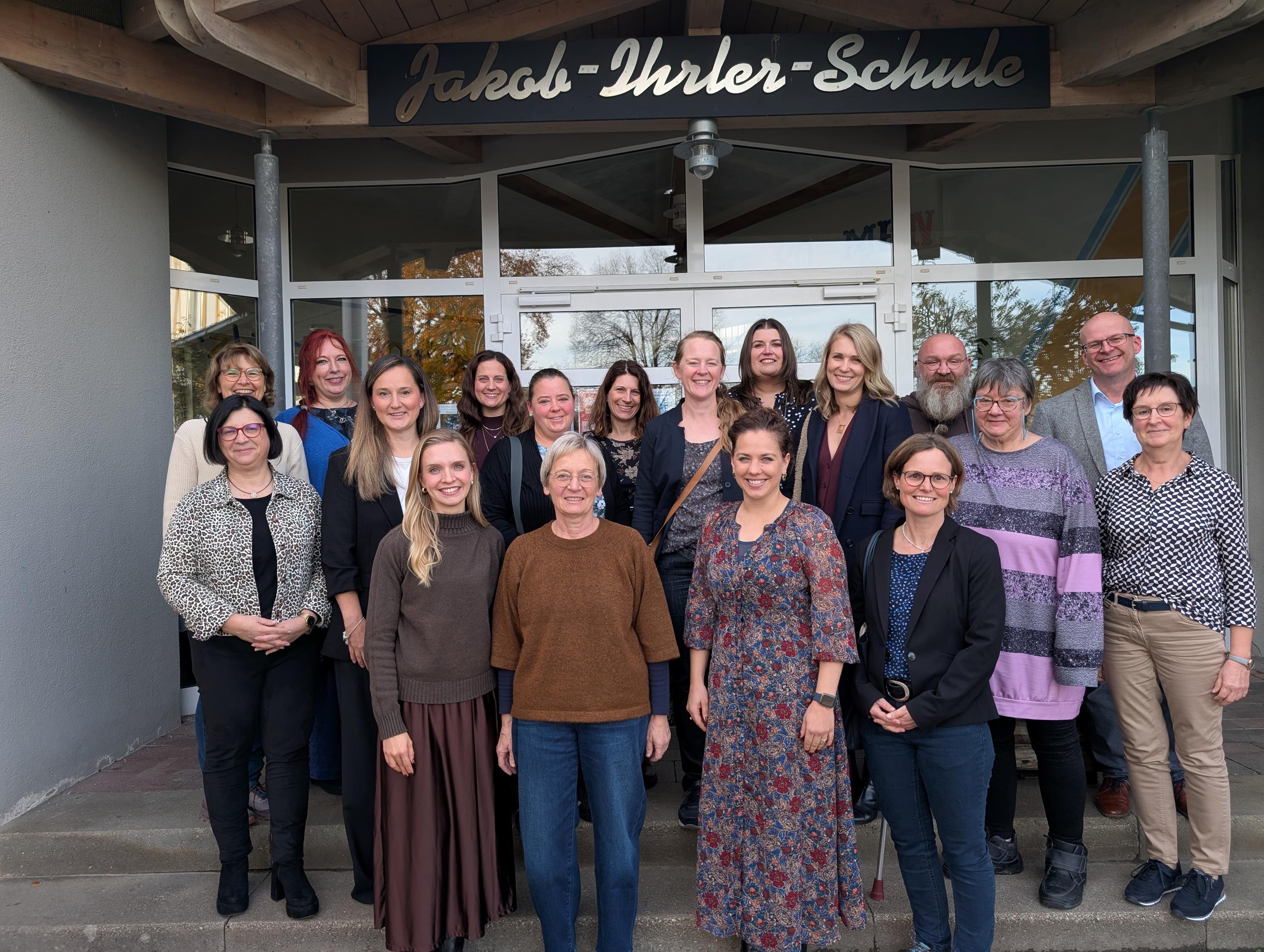 Im Schulamtsbezirk Kelheim wurden 15 (Fach-)Lehrkräfte an Grund- und M